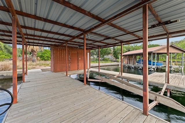 149 Roadrunner LN, Burnet, TX 78611