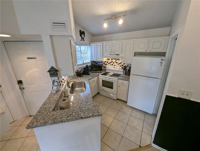 1964 LAKE ATRIUMS CIRCLE 162, Orlando, FL 32839