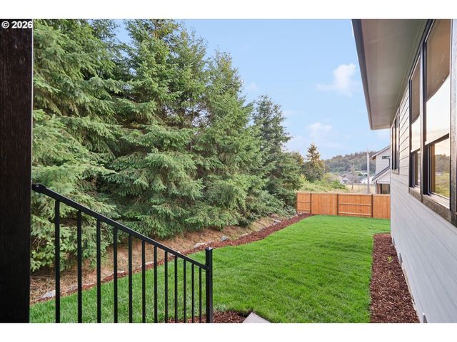 123 WILD DUCK Run, Silverton, OR 97381