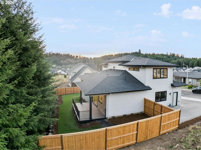 123 WILD DUCK Run, Silverton, OR 97381