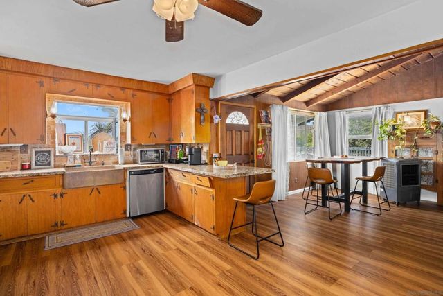 13320 Mapleview Street, Lakeside, CA 92040