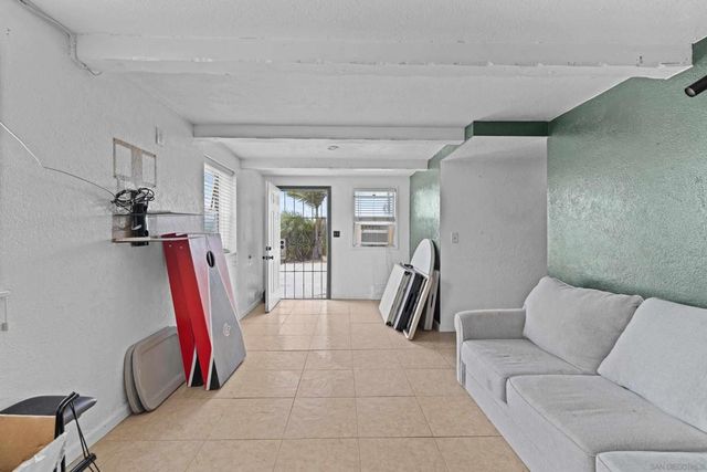 13320 Mapleview Street, Lakeside, CA 92040