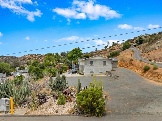 13320 Mapleview Street, Lakeside, CA 92040