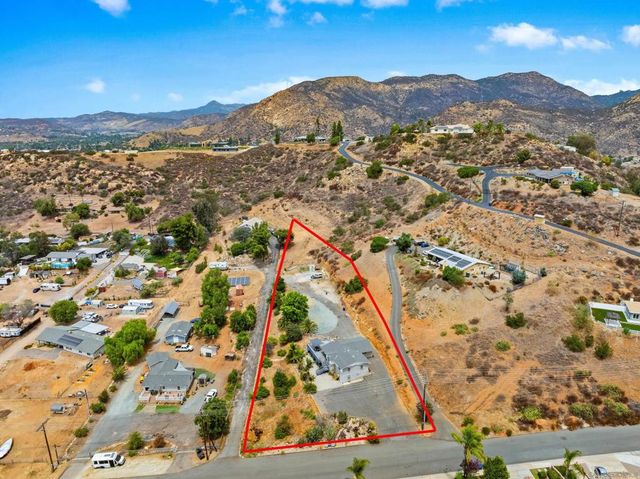 13320 Mapleview Street, Lakeside, CA 92040