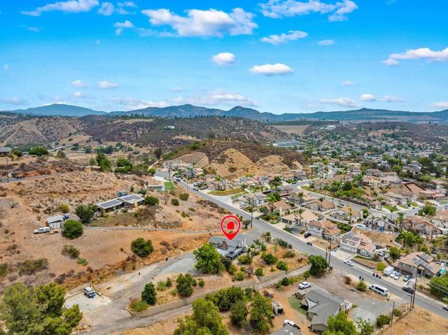 13320 Mapleview Street, Lakeside, CA 92040
