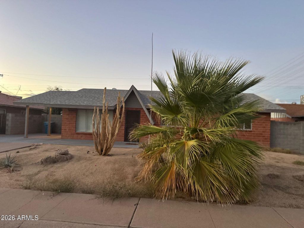 3708 W BERRIDGE Lane, Phoenix, AZ 85019 — exterior