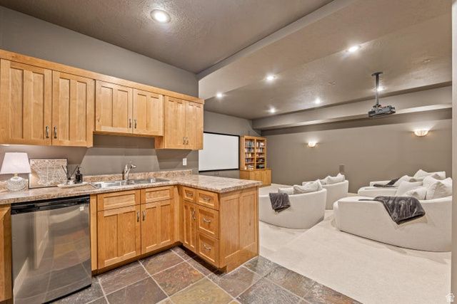 2266 STONE DR, St. George, UT 84790
