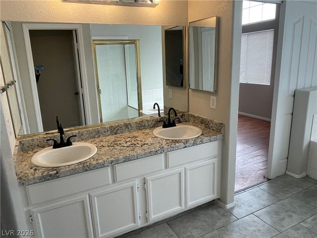 9521 Scenic Sunset Drive, Las Vegas, NV 89117