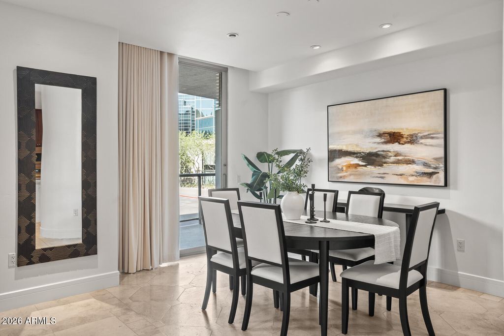 2402 E ESPLANADE Lane 204, Phoenix, AZ 85016 — photo 4