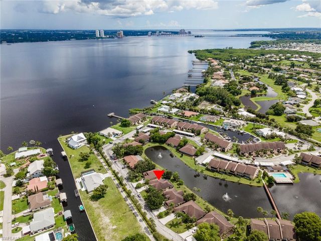 15472 Admiralty CIR 1, North Fort Myers, FL 33917