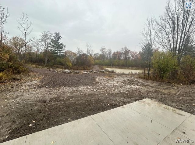 4915 Waterford Lane, Hamburg, NY 14075