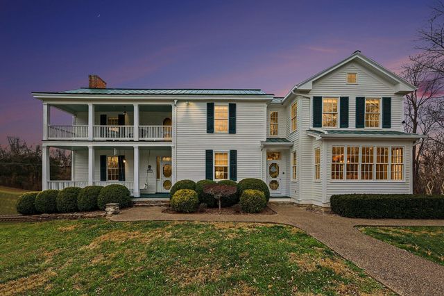 5225 Whitton Road, Petersburg, KY 41080