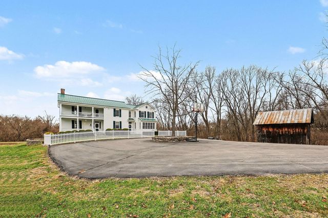 5225 Whitton Road, Petersburg, KY 41080