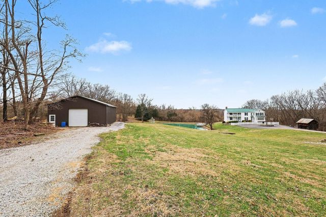 5225 Whitton Road, Petersburg, KY 41080