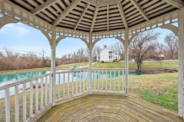 5225 Whitton Road, Petersburg, KY 41080
