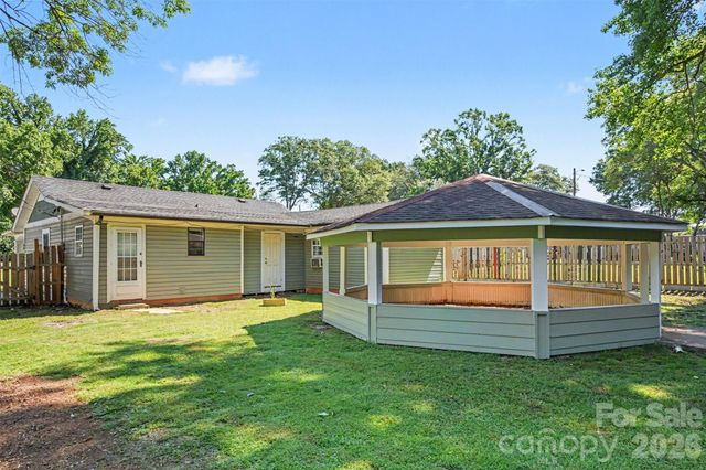 1101 Choyce Avenue, Charlotte, NC 28217