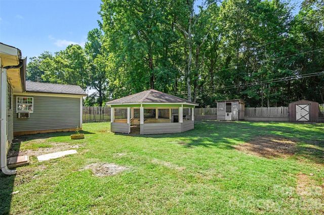 1101 Choyce Avenue, Charlotte, NC 28217