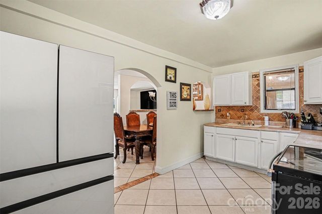 1101 Choyce Avenue, Charlotte, NC 28217