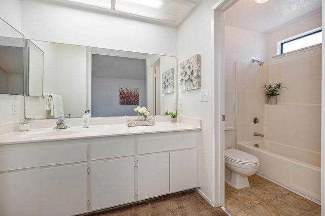 2316 Sandcastle Way, Sacramento, CA 95833