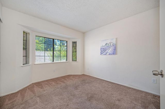 2316 Sandcastle Way, Sacramento, CA 95833