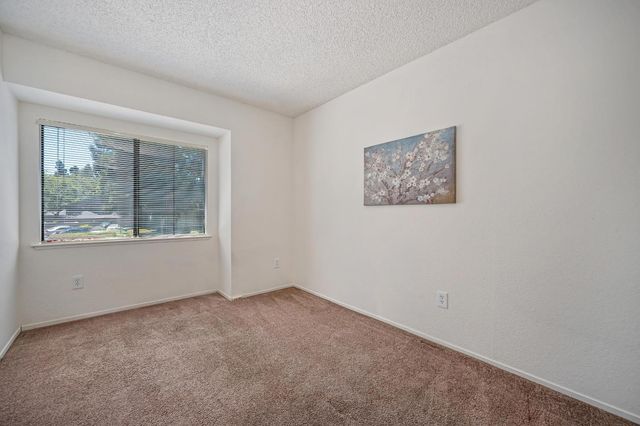 2316 Sandcastle Way, Sacramento, CA 95833