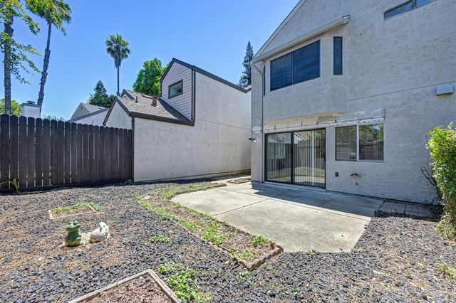 2316 Sandcastle Way, Sacramento, CA 95833