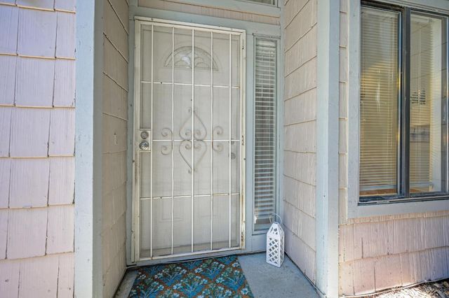 2316 Sandcastle Way, Sacramento, CA 95833