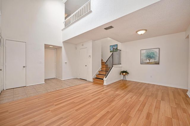 2316 Sandcastle Way, Sacramento, CA 95833