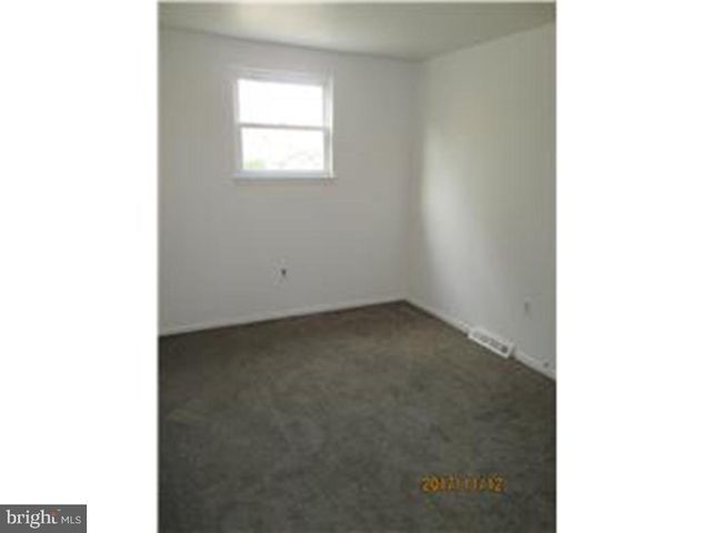 1601 BONWOOD RD, Wilmington, DE 19805