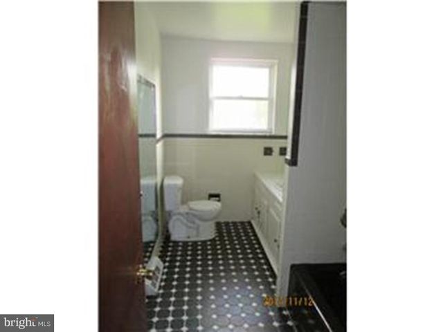 1601 BONWOOD RD, Wilmington, DE 19805