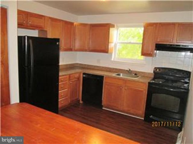 1601 BONWOOD RD, Wilmington, DE 19805