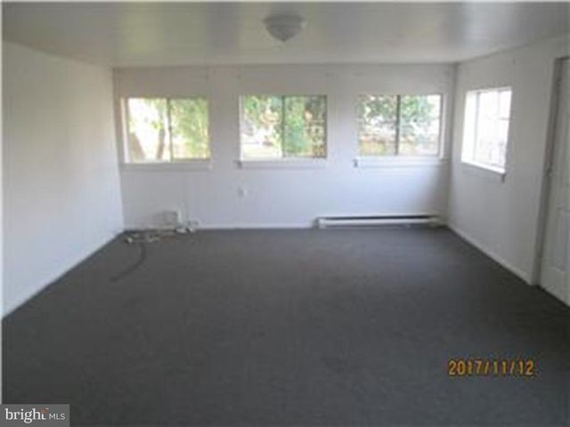 1601 BONWOOD RD, Wilmington, DE 19805