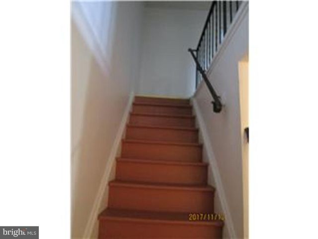 1601 BONWOOD RD, Wilmington, DE 19805
