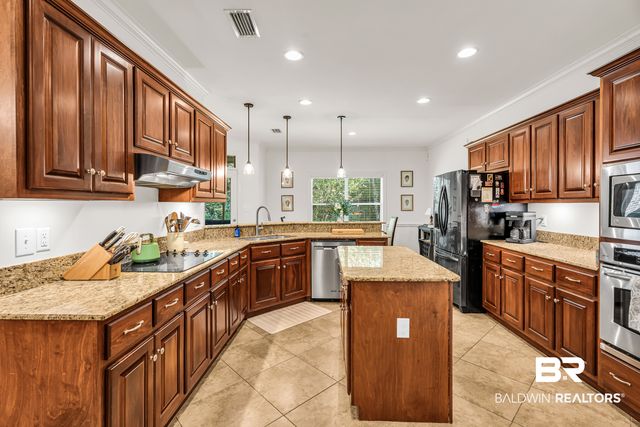 7200 Bradshaw Court, Mobile, AL 36695