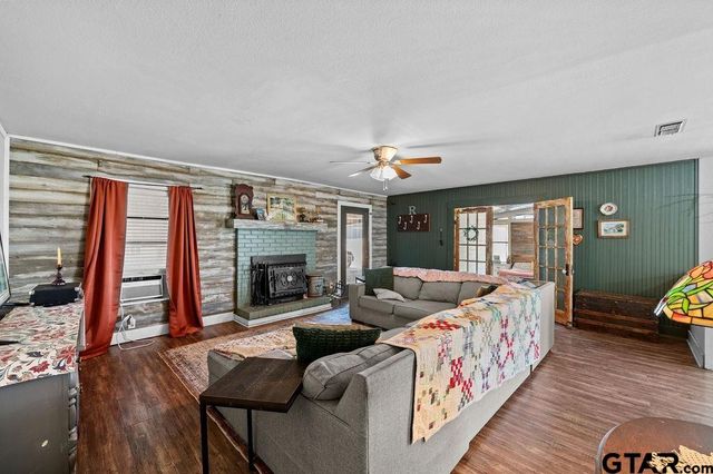 1905 County Road 2720, Mineola, TX 75773