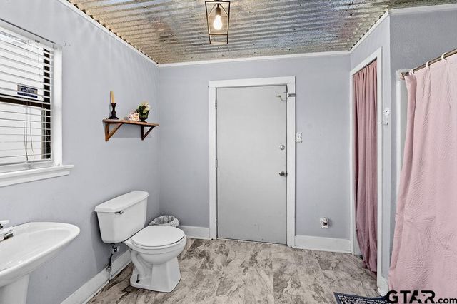 1905 County Road 2720, Mineola, TX 75773