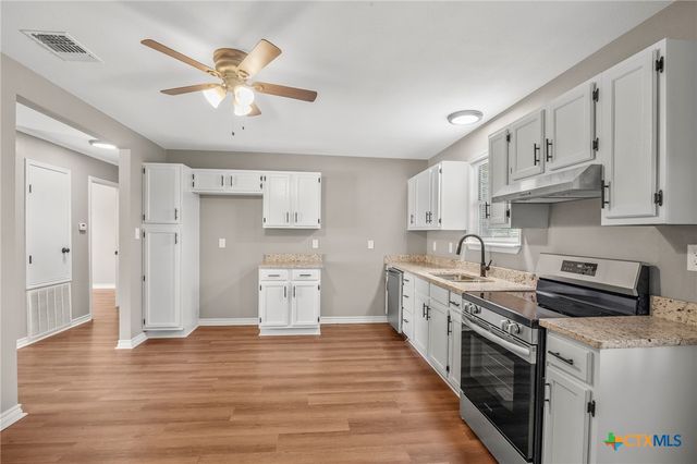 939 N San Patricio Street, Goliad, TX 77963