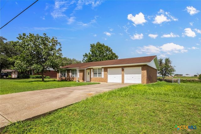 939 N San Patricio Street, Goliad, TX 77963