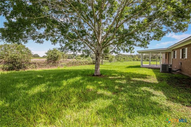 939 N San Patricio Street, Goliad, TX 77963