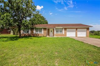 939 N San Patricio Street, Goliad, TX 77963