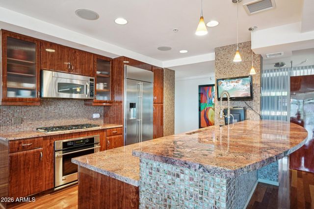 7157 E Rancho Vista Drive E 4006, Scottsdale, AZ 85251