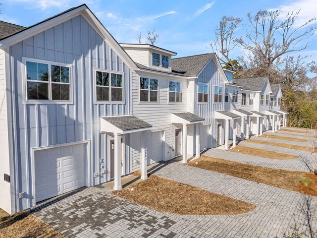 4015 Gravely Avenue, North Charleston, SC 29405