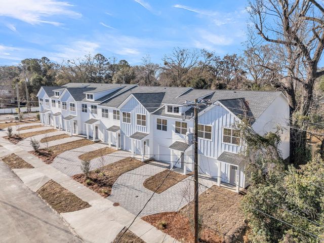 4015 Gravely Avenue, North Charleston, SC 29405