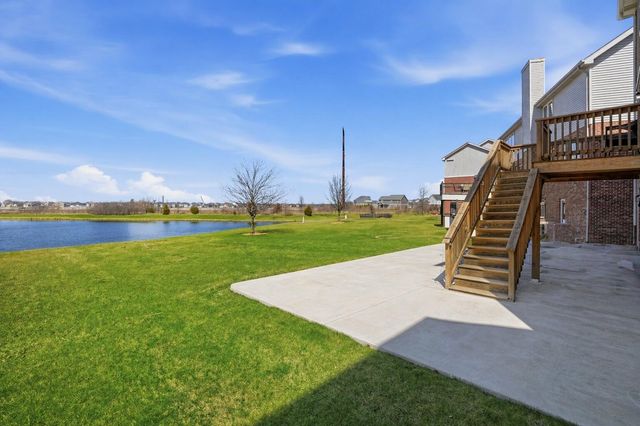 10322 Adler Cove, St. John, IN 46373