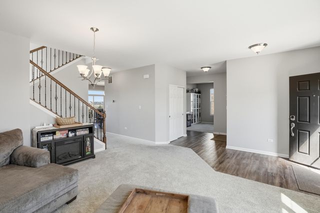 10322 Adler Cove, St. John, IN 46373