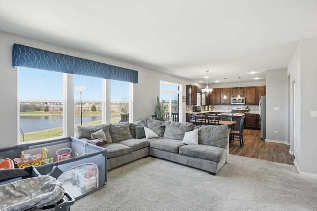 10322 Adler Cove, St. John, IN 46373