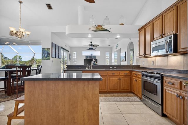 33 LONG MEADOW PLACE, Rotonda West, FL 33947