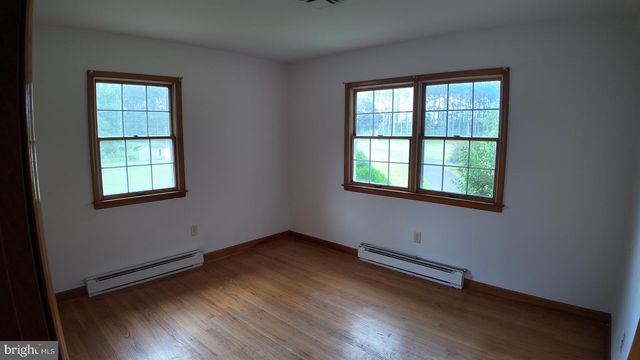 8936 GOLDSBOROUGH NECK RD, Easton, MD 21601