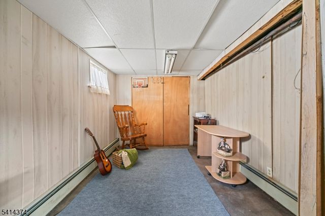 200 Page Ave, Lyndhurst Twp., NJ 07071