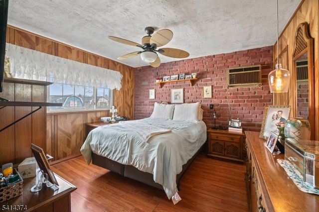 200 Page Ave, Lyndhurst Twp., NJ 07071